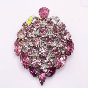 Vintage Eisenberg Ice Pink Austrian Crystal Brooch
